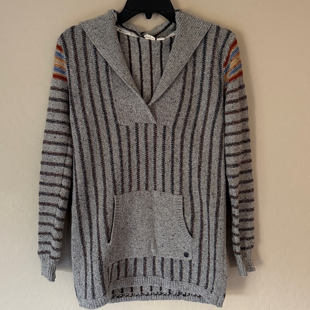 Roxy. Large, striped hoodie pullover sweater
